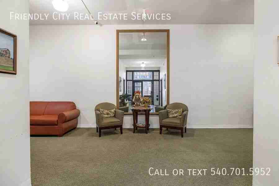 The Hilltop Apartments - Photo 5 of 36