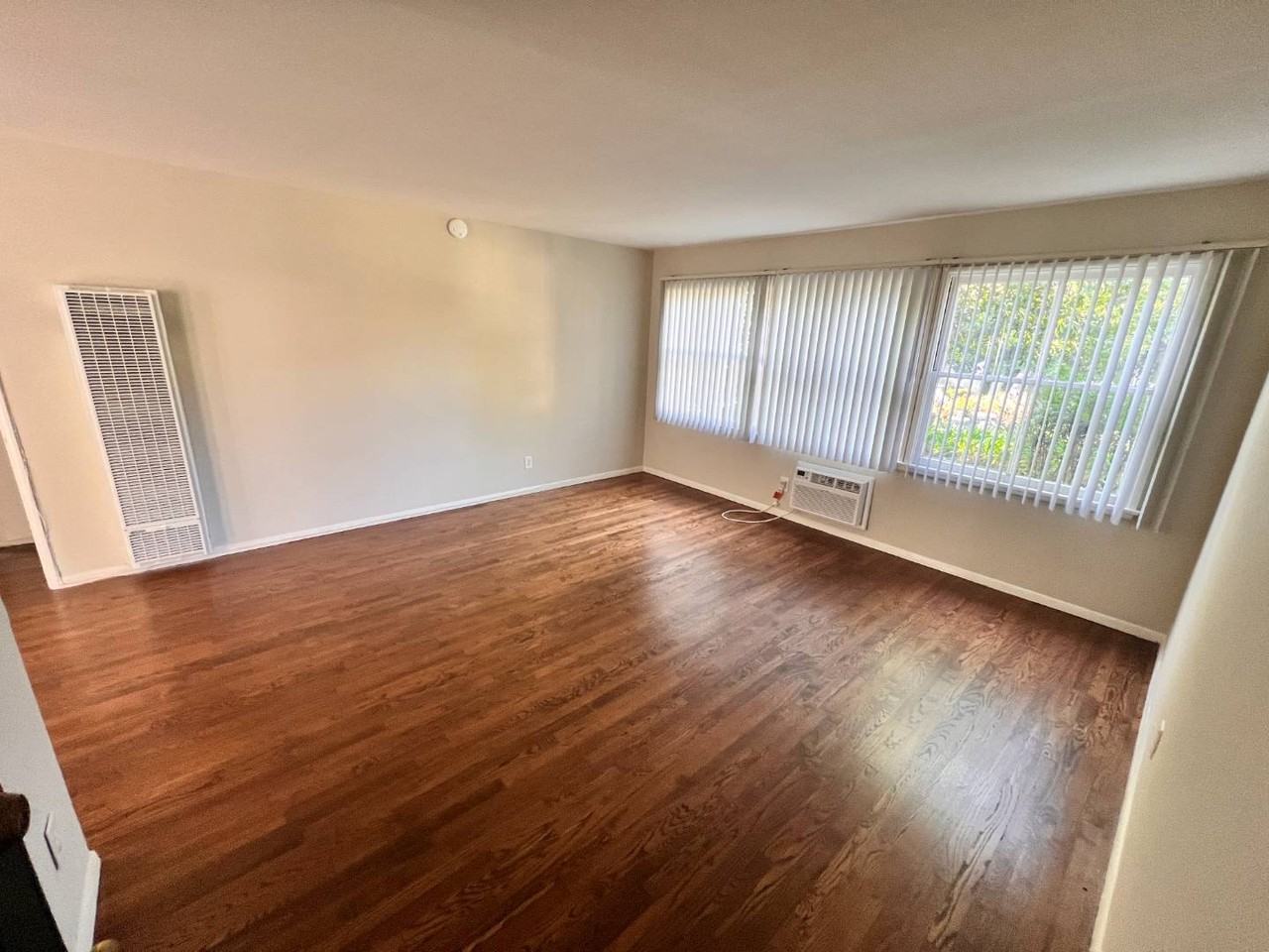 606 West Foothill Boulevard #B - Photo 3 of 23