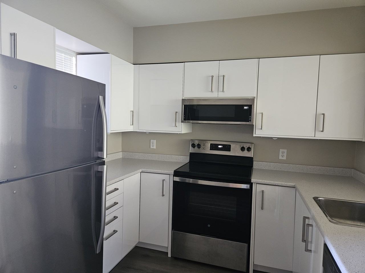 3575 West Broadway - Photo 2 of 6