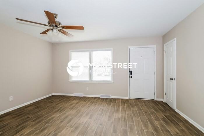 3015 Daisy Ct - Photo 3 of 17