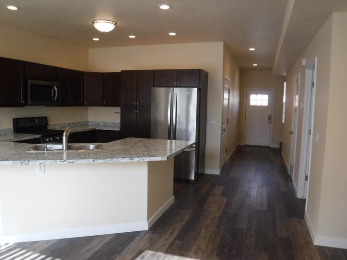 2213 S 9th St W #A - Photo 2 of 24