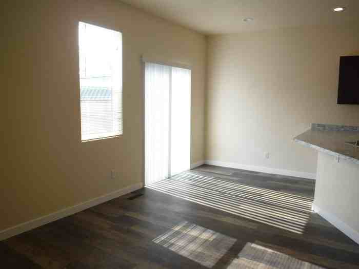 2213 S 9th St W #A - Photo 5 of 24