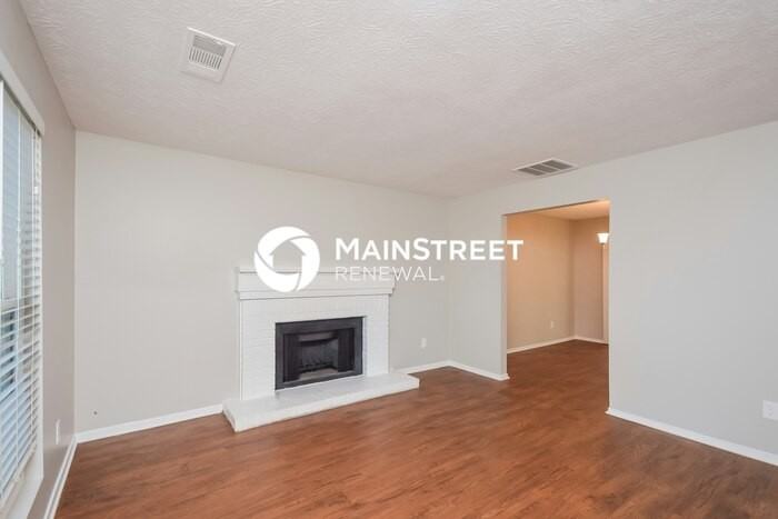 4599 Garden Hills Drive - Photo 4 of 17