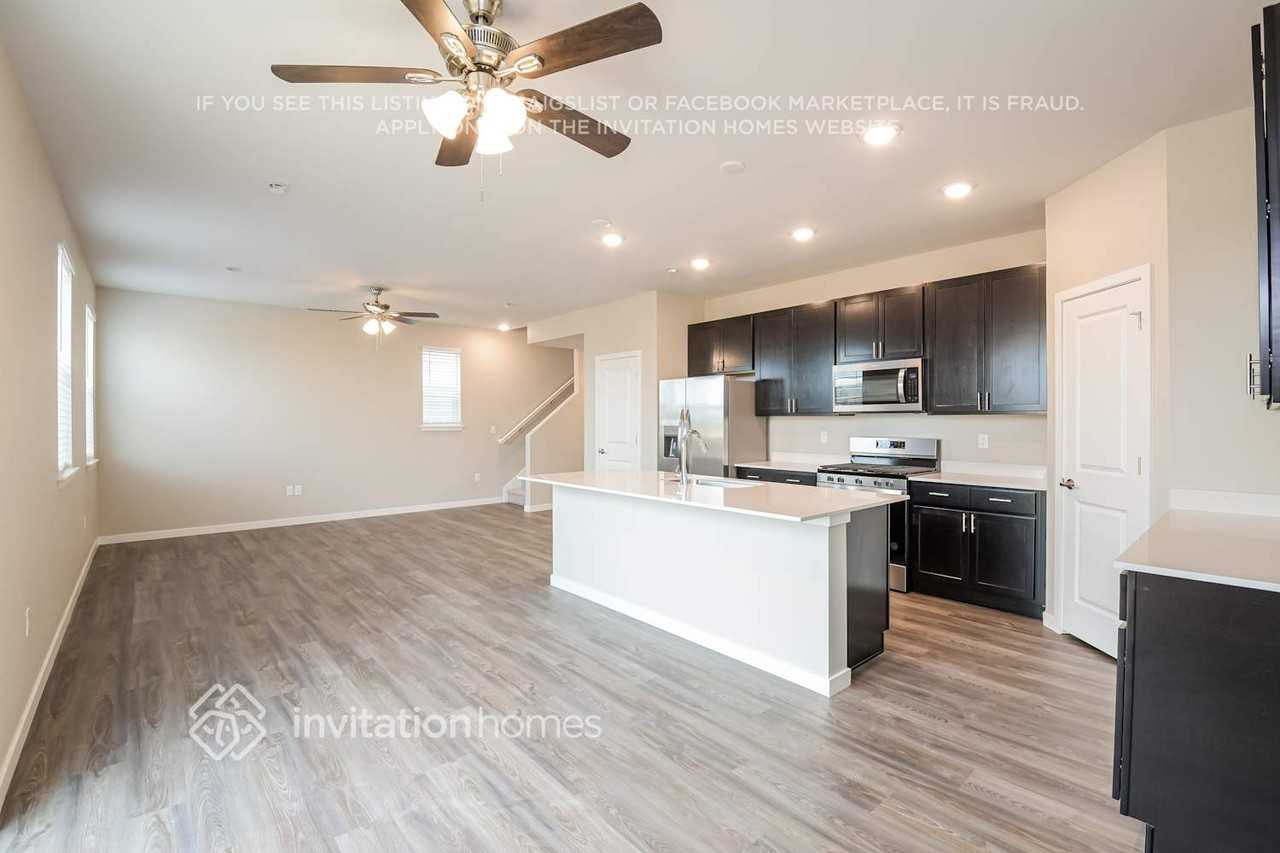 318 Grayson Ave - Photo 6 of 18