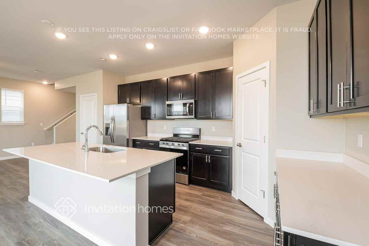 318 Grayson Ave - Photo 7 of 18