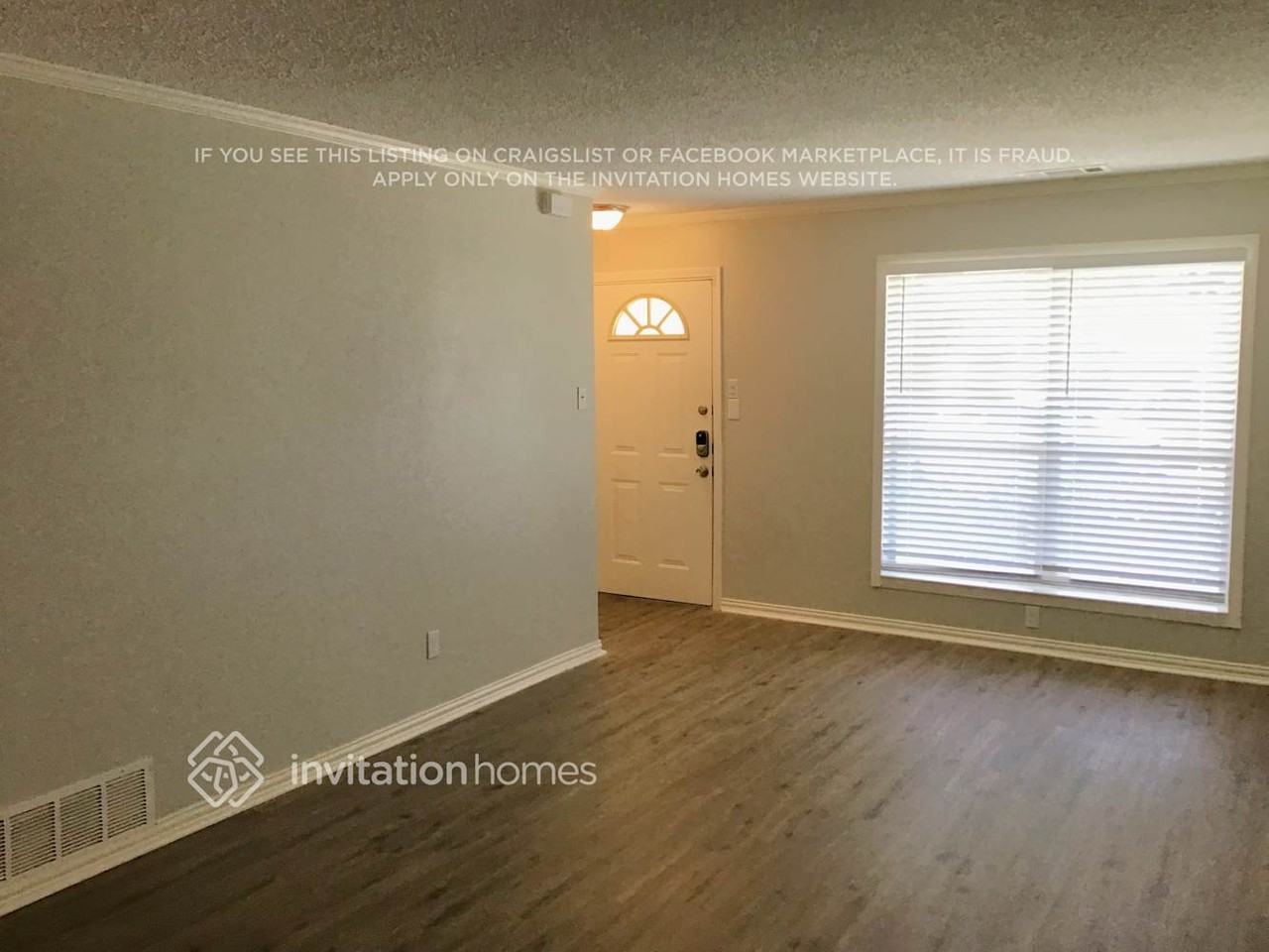 436 Lexington Lane - Photo 2 of 17