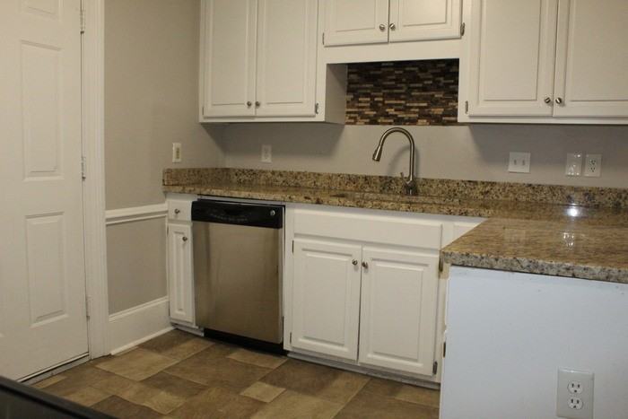 113 Forrister Street - Photo 6 of 37