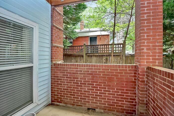 2625 E 5th St #A - Photo 5 of 24