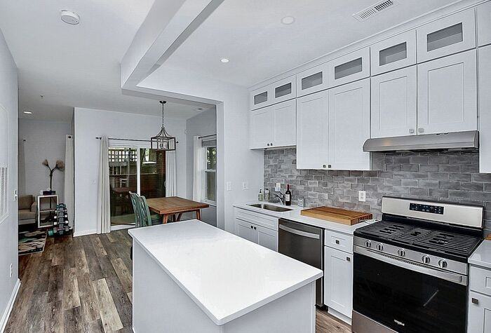 2625 E 5th St #A - Photo 7 of 24