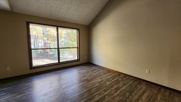 featured image of 3914 Timberlake Rd #5
