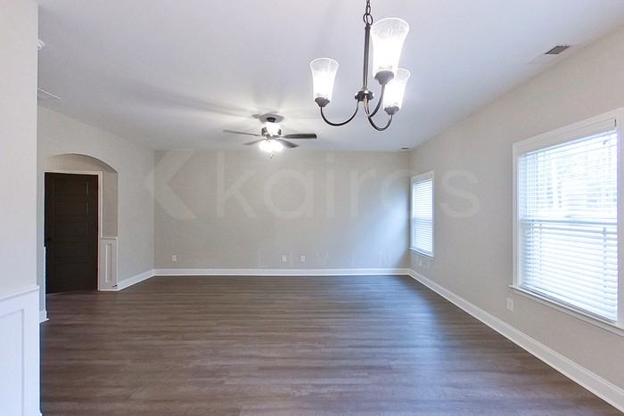 162 Allentown Way - Photo 2 of 22