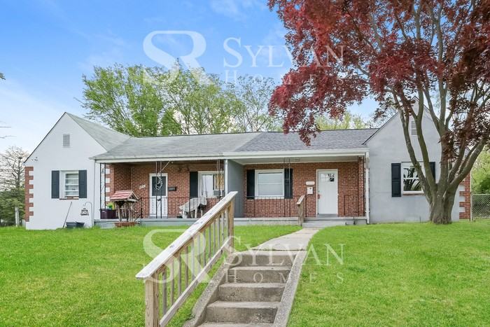 4619 Raspe Ave - Photo 3 of 15