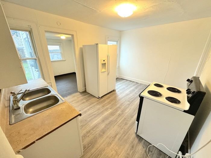 3 Emmons Pl #5 - Photo 6 of 16