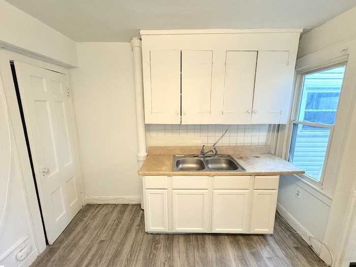 3 Emmons Pl #5 - Photo 7 of 16