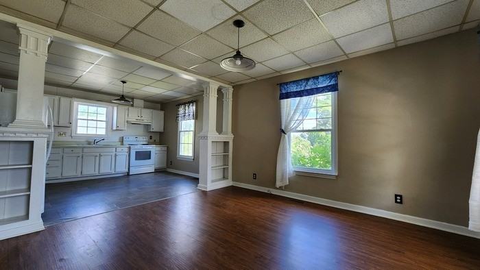 200 Hamilton St - Photo 3 of 6