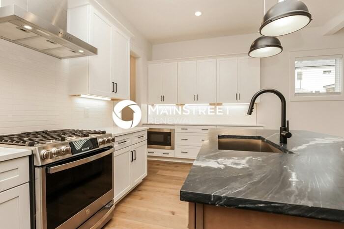 1419 Preston Drive - Photo 5 of 17