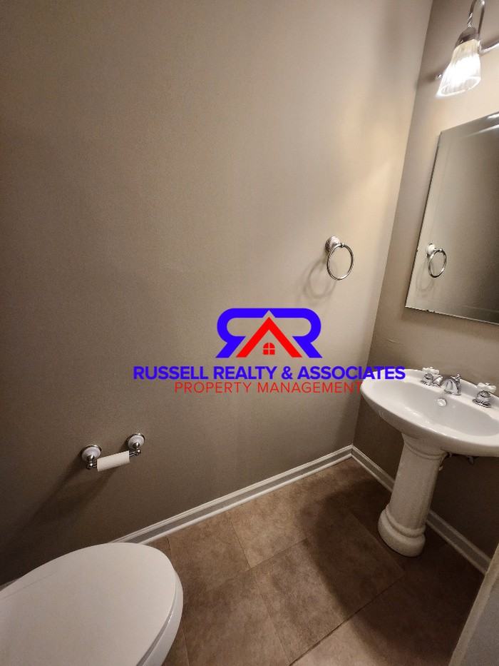 1525 Applegate Lane - Photo 7 of 17