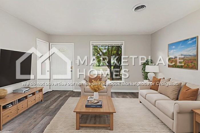 12782 Couwlier Ave - Photo 3 of 24