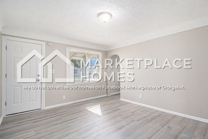 20751 Dexter Blvd - Photo 3 of 21