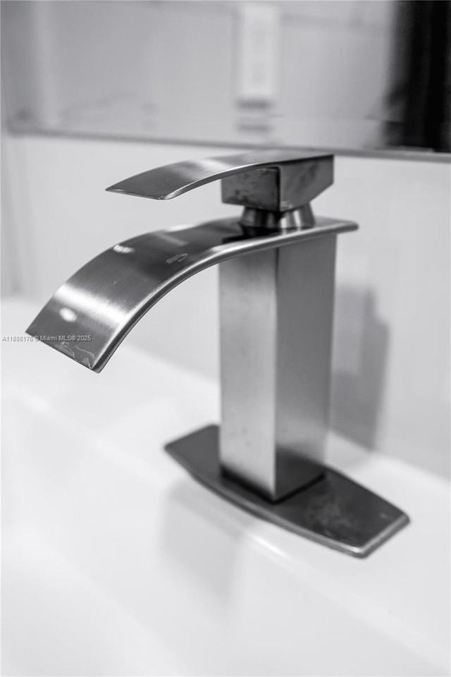 977 Sw 10th St #927 - Photo 3 of 18