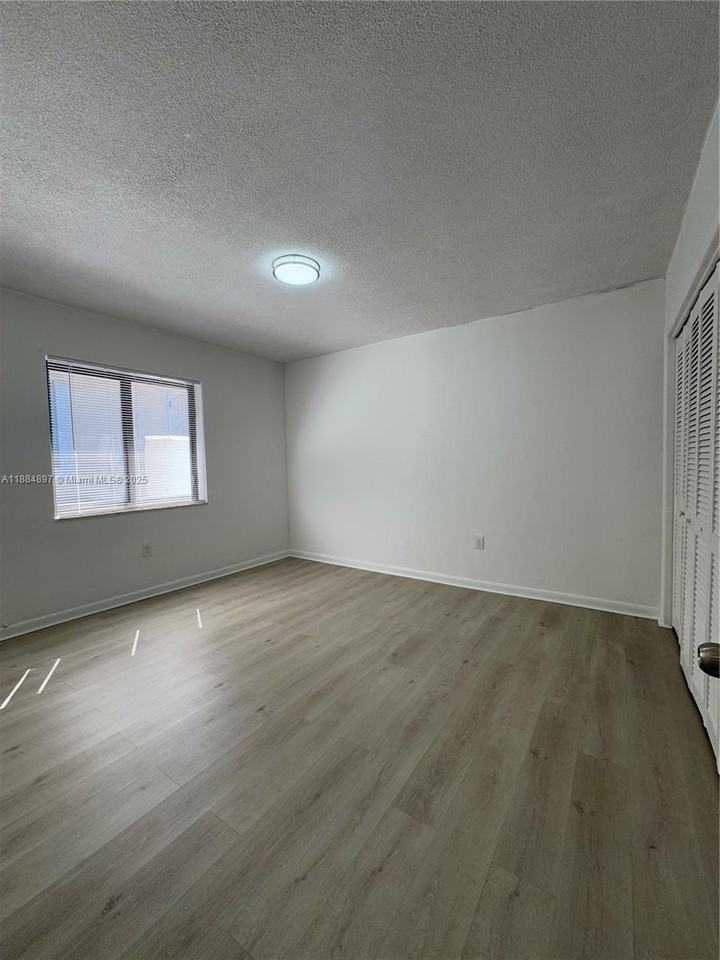 3633 Sw 5th Ter #1 - Photo 7 of 14