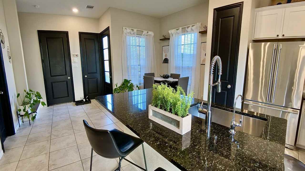 214 Club Crest Ln #NA - Photo 3 of 9