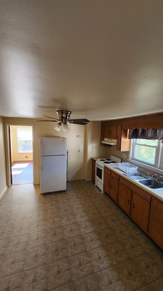 406 E Pine St #C - Photo 5 of 5