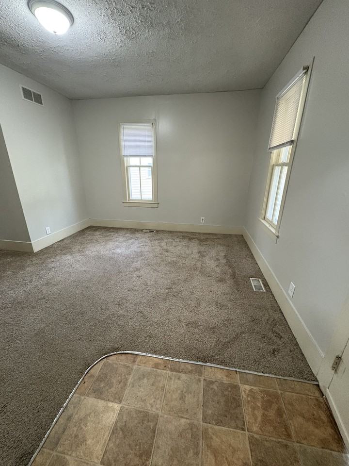 918 Sherman St #NA - Photo 3 of 10