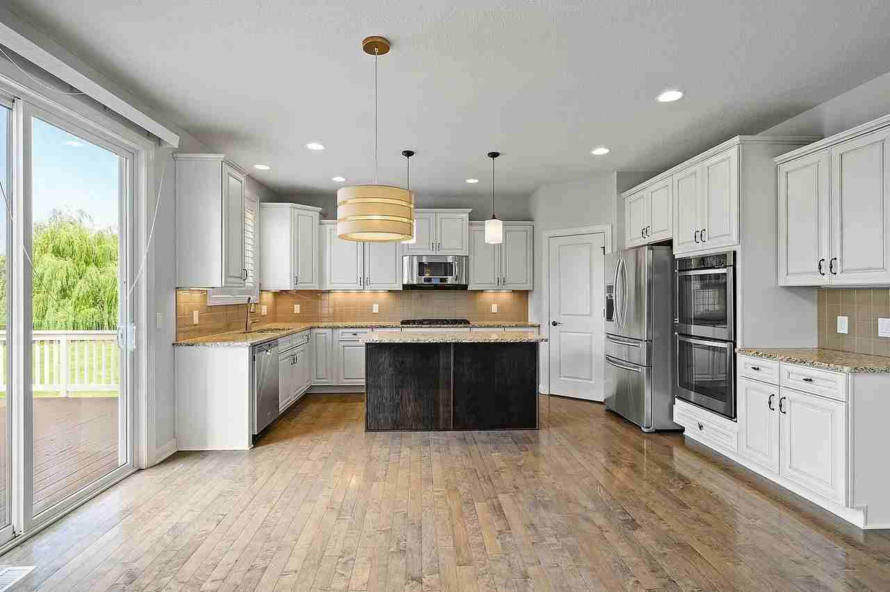 11274 Whitewater Drive #NA - Photo 7 of 12