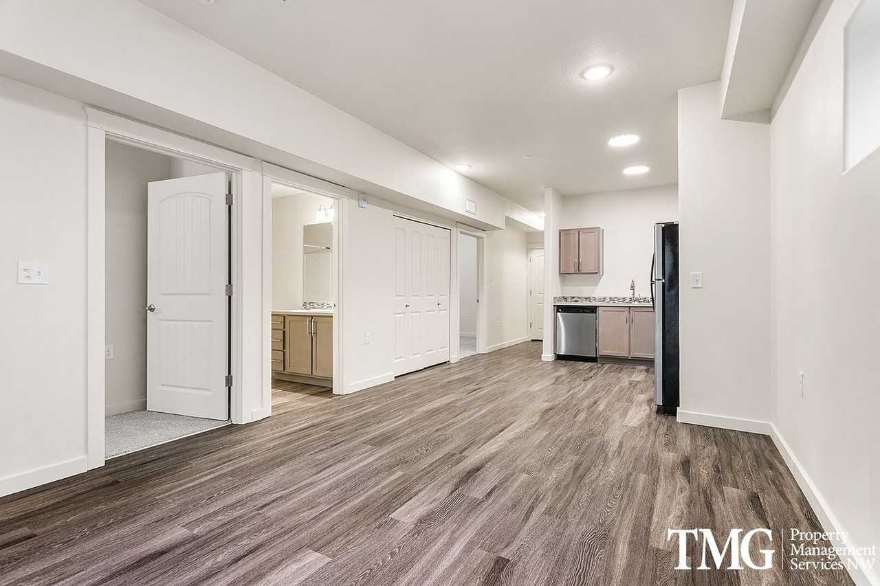 The Terrace at River Oaks (TRO) - Photo 7 of 50