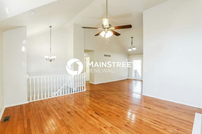 10926 Rowland Court - Photo 4 of 19