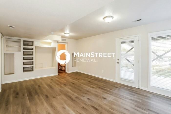 10926 Rowland Court - Photo 7 of 19