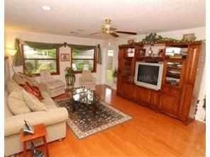 1627 Gay Dr - Photo 3 of 18