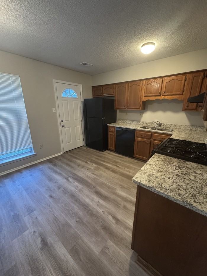 4217 Brighton Dr - Photo 7 of 13