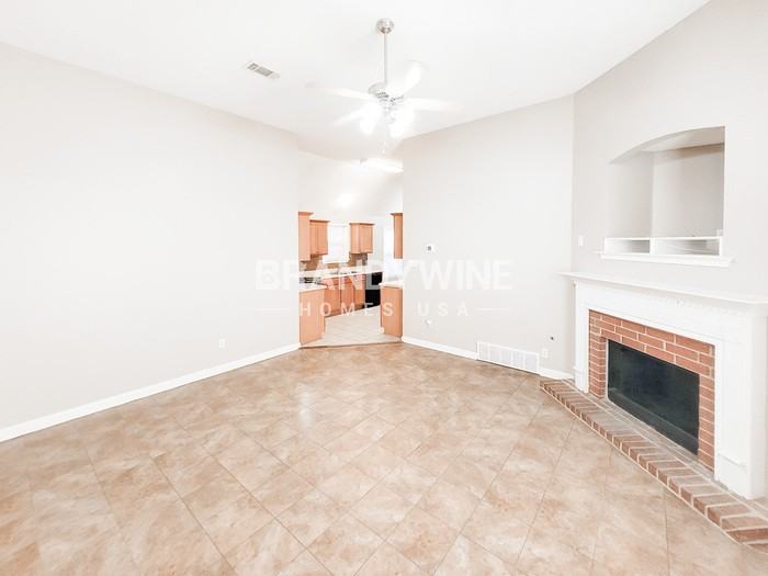 1343 Appling Road - Photo 4 of 28