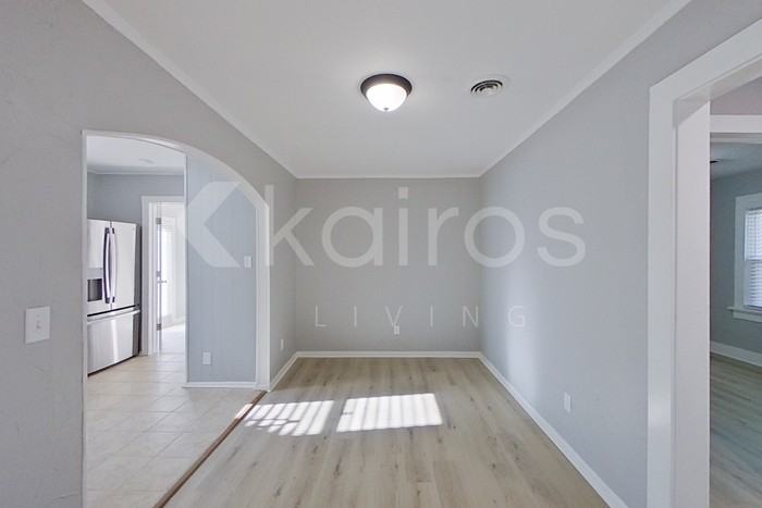 411 Sunset Terrace - Photo 5 of 21