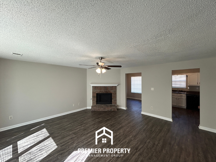 7610 Bridelwreath Drive - Photo 3 of 18