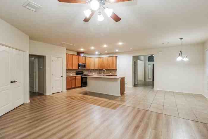 8318 Terrace Brook Dr - Photo 4 of 14