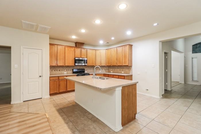 8318 Terrace Brook Dr - Photo 7 of 14