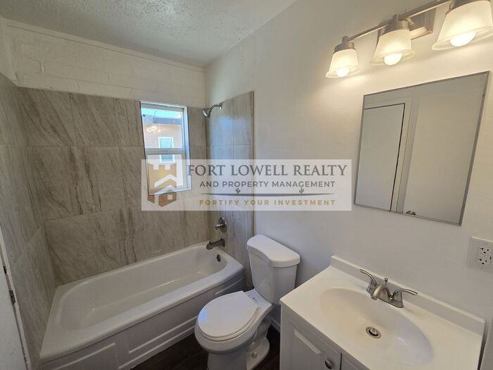3049 E Proctor Vis - Photo 6 of 9