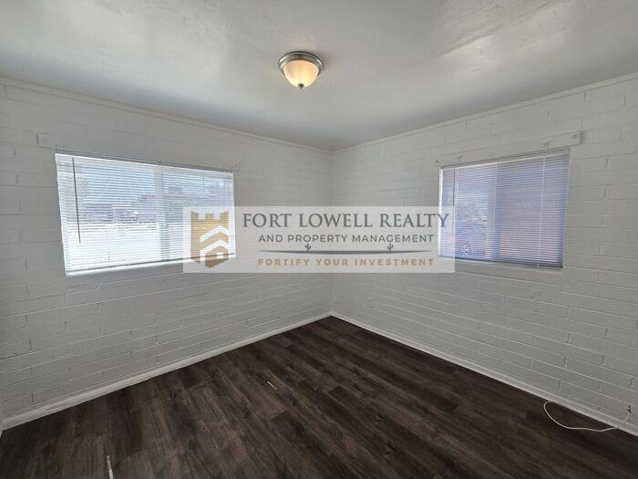 3049 E Proctor Vis - Photo 7 of 9