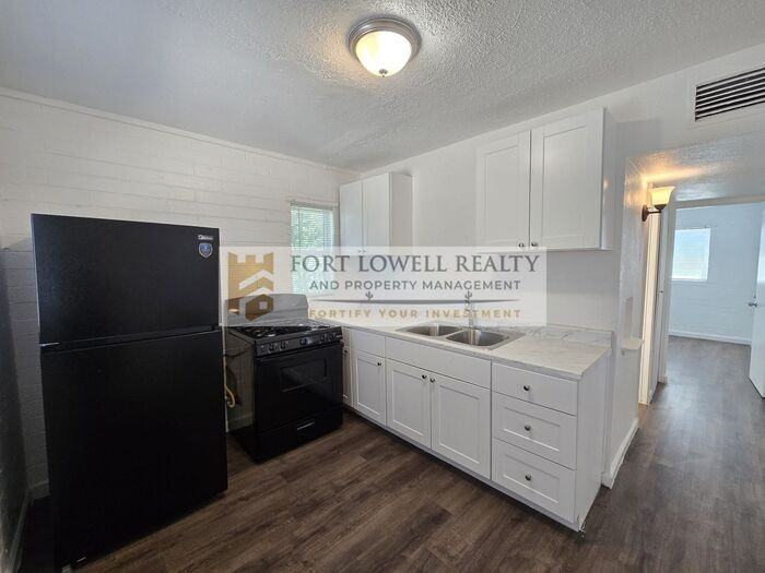 3051 E Proctor Vis - Photo 5 of 9