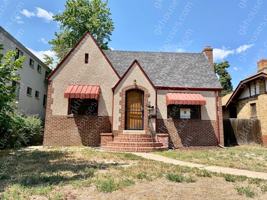 featured image of 19 S Emerson St #1