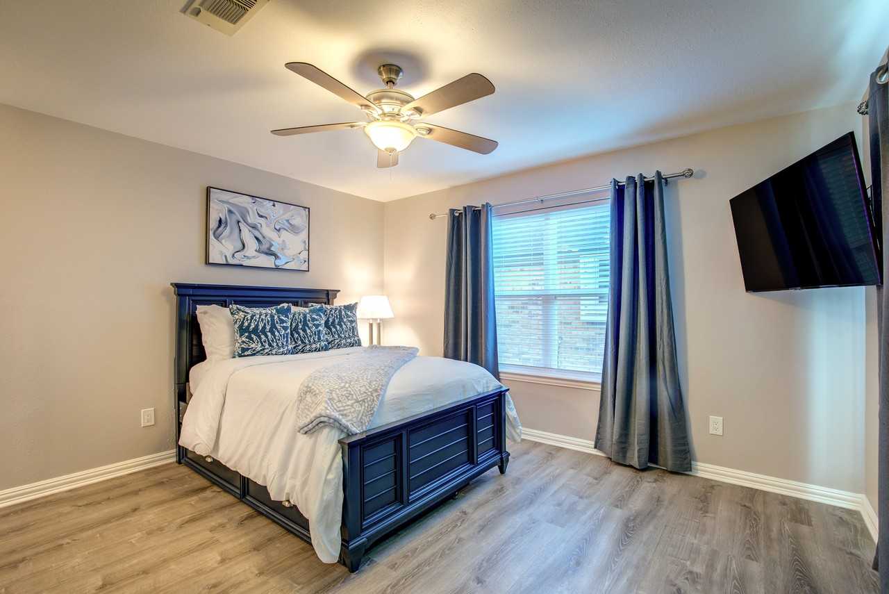 8606 Columbia Dr #NA - Photo 3 of 50