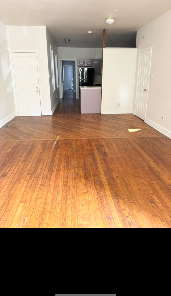 1215 W 7th St #1 - Photo 4 of 6