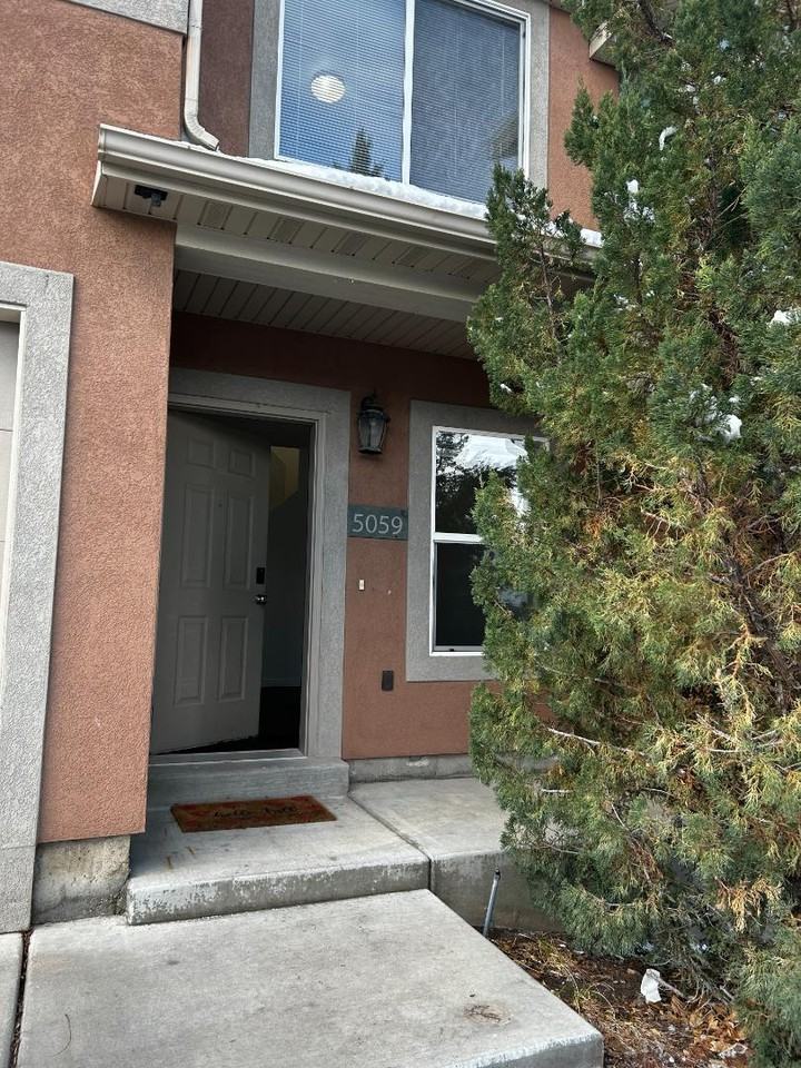 5059 W Red Shale - Photo 2 of 20