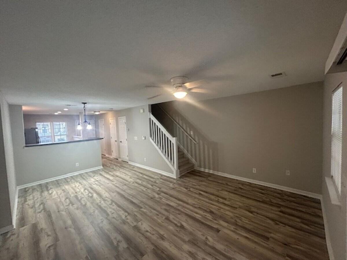 257 Seabert Road - Photo 3 of 11