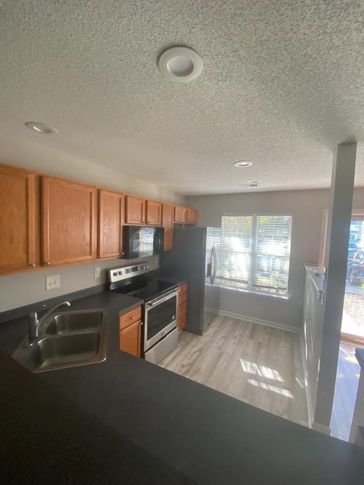 257 Seabert Road - Photo 5 of 11