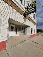 featured image of 1525 University Ave