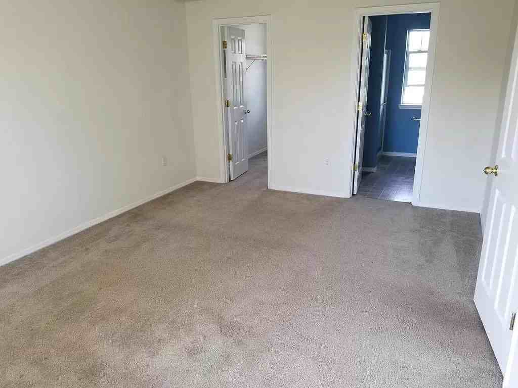 5386 Burbank St N #NA - Photo 7 of 12